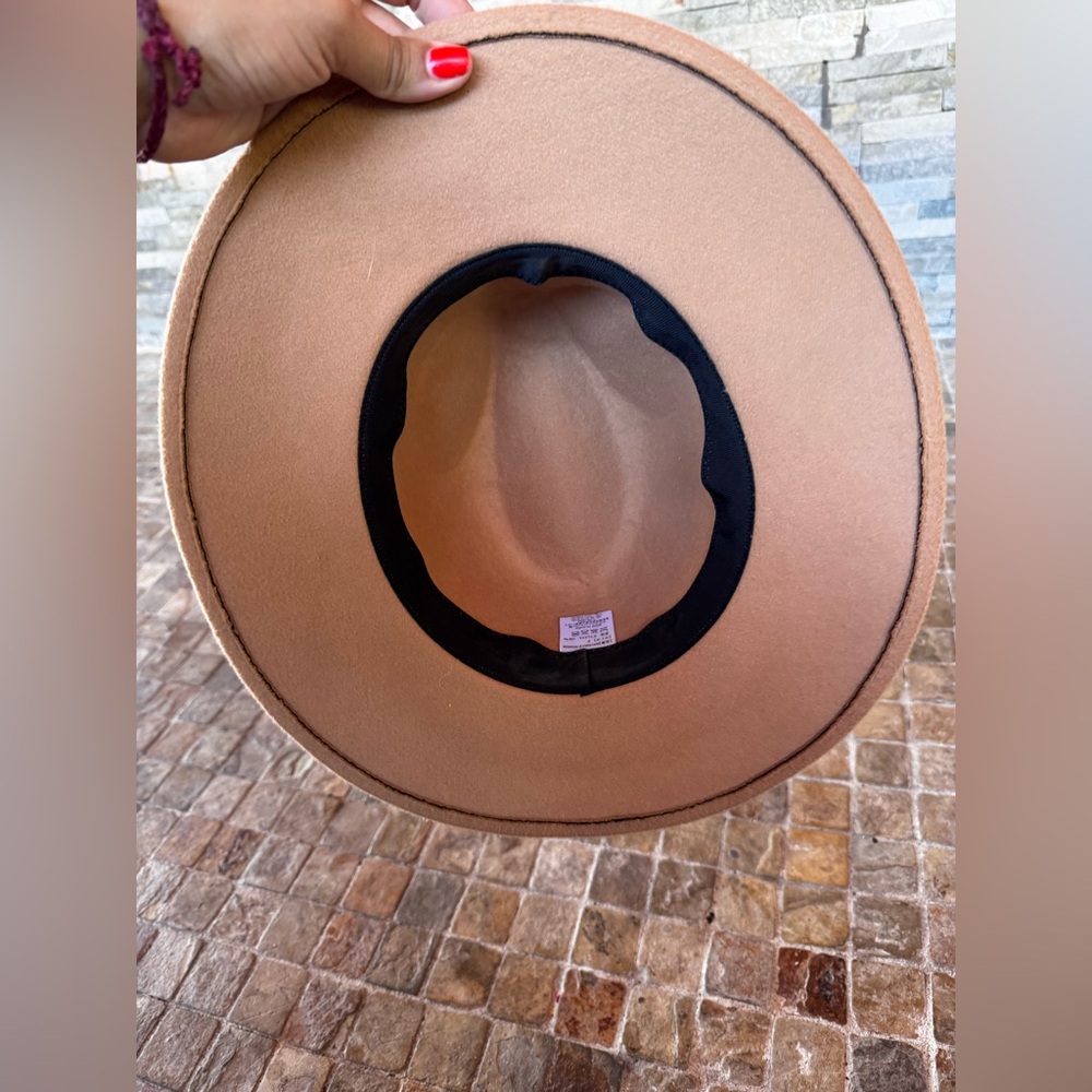 Hat - Picture 7 of 9